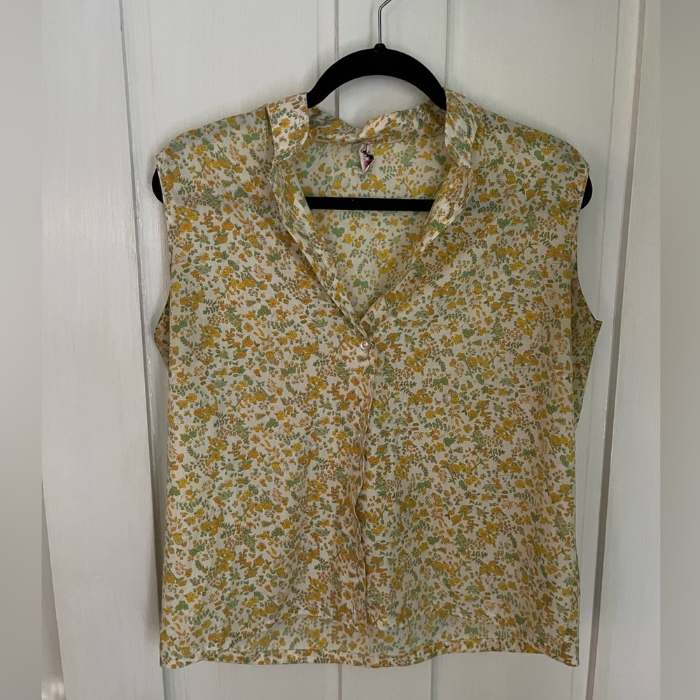 Vintage 60s floral sleeveless blouse